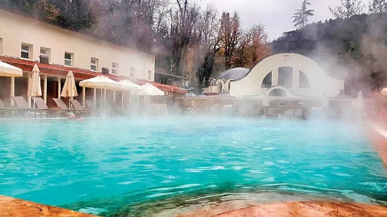 Celebrate New Year 2026 in Yalova: a peaceful getaway between thermal springs and the sea.